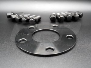 Alfa Romeo Giulia Wheel Spacers - CFP - 5mm - Black - set of 2 w/ extended bolts Alfa Romeo Giulia Wheel Spacers - CFP - 5mm - Black - set of 2 w/ extended bolts